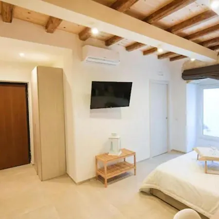Urban Flat Garibaldi - Timesrl Apartments Bari Exterior foto